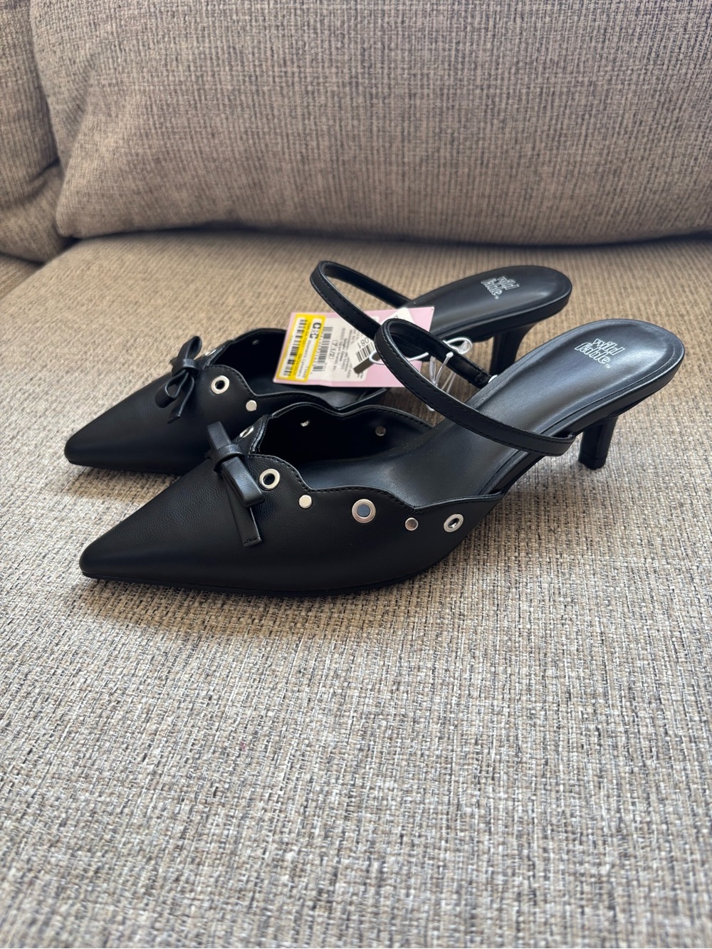Black Pointed Toe Slingback Heels with Bow Detail